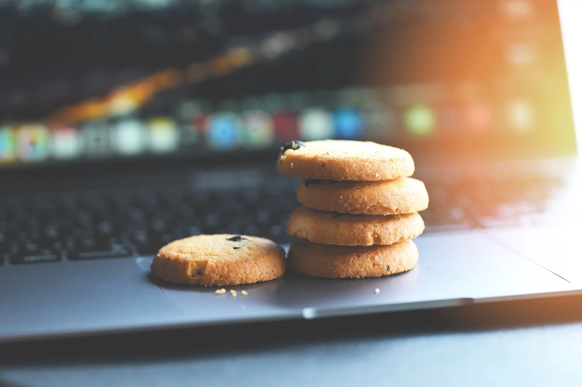 Cookie policy and website tracking